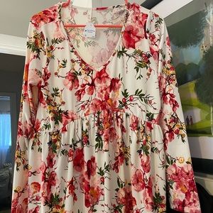 Boutique top. NWT. Size L